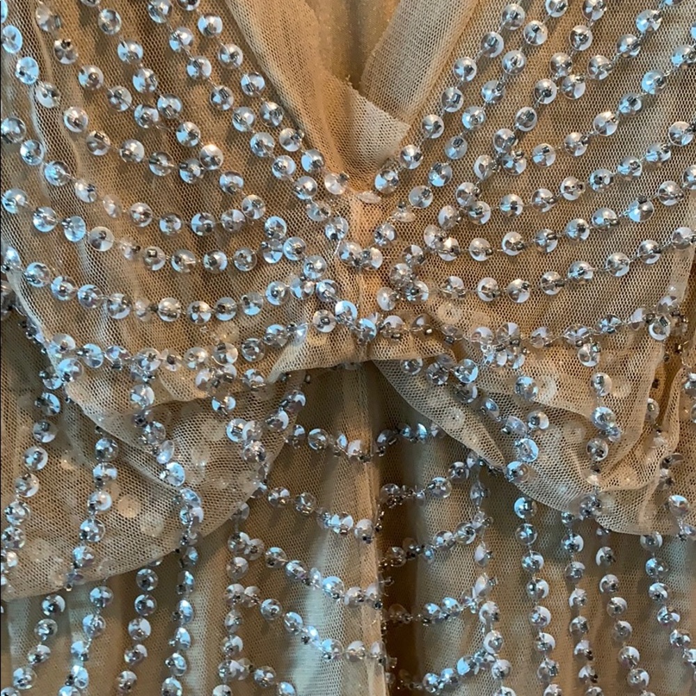 Dress - Picture 4 of 4